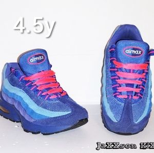 Nike Air Max 95.     Size 4.5y